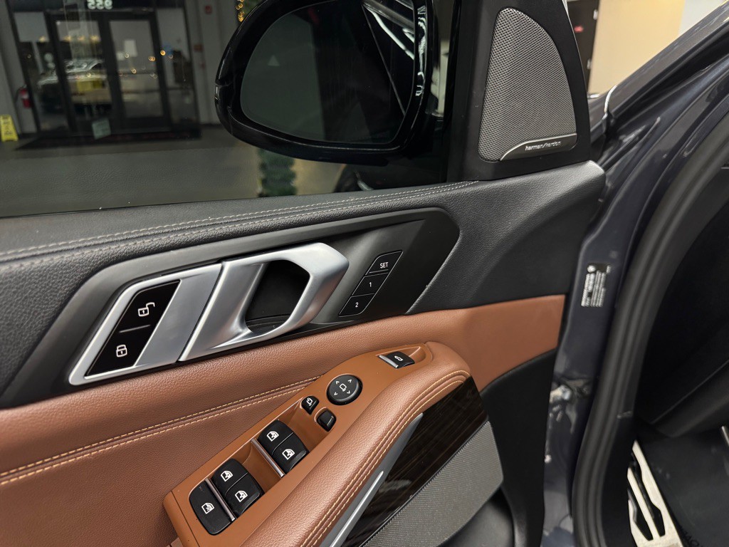 2021 BMW X5 Image 24