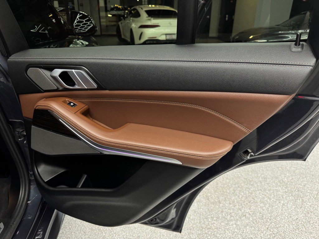 2021 BMW X5 Image 32