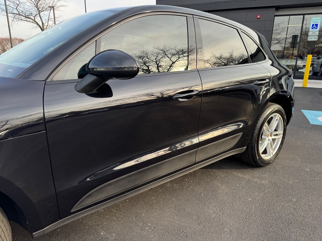 2019 Porsche Macan Image 8