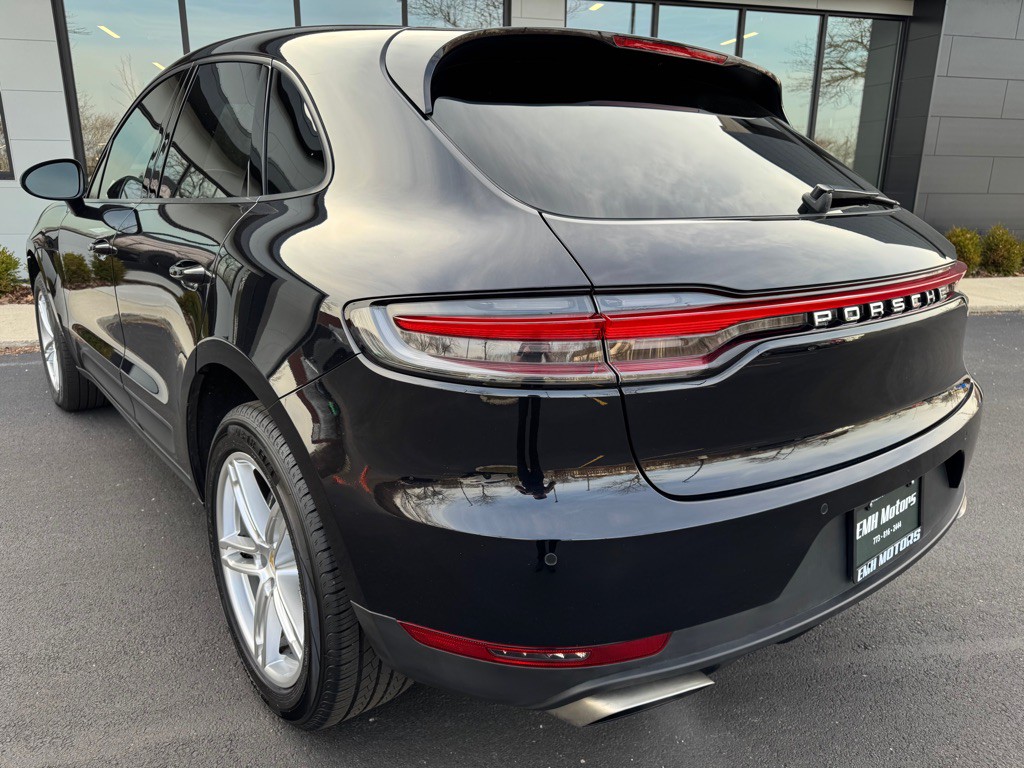 2019 Porsche Macan Image 10