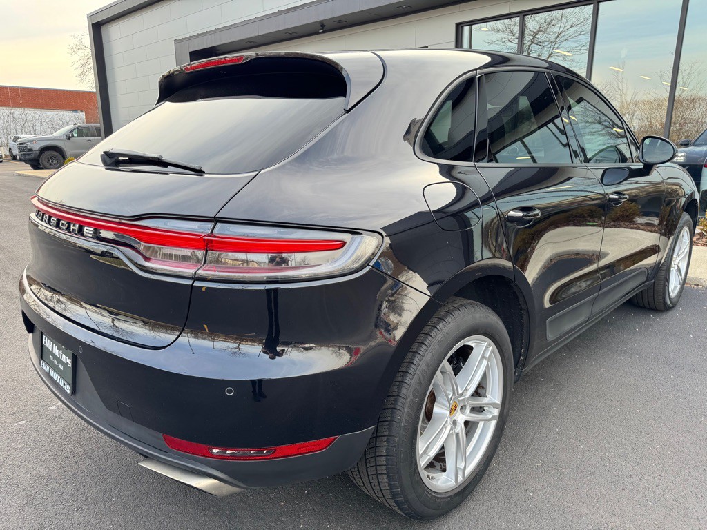 2019 Porsche Macan Image 13