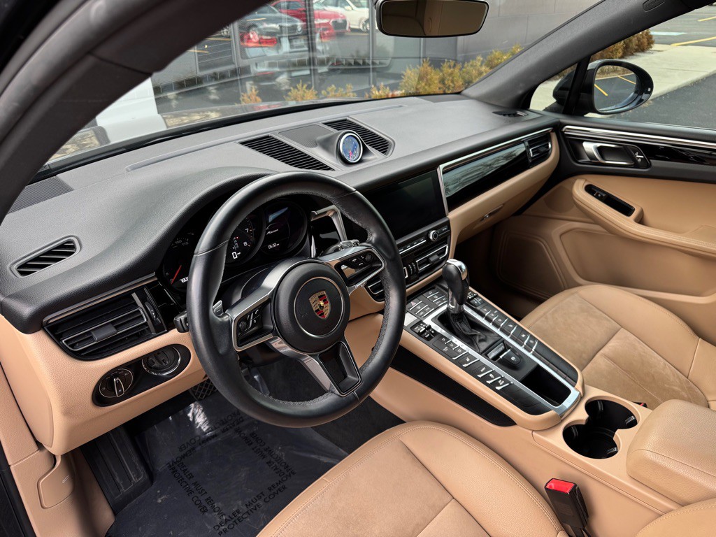 2019 Porsche Macan Image 18