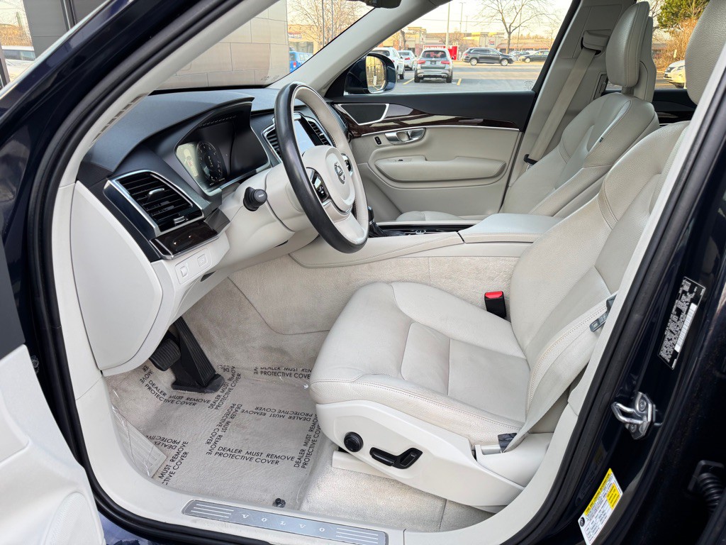 2016 Volvo XC90 Image 14