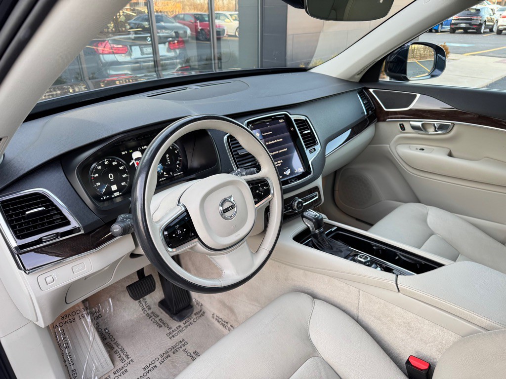 2016 Volvo XC90 Image 15