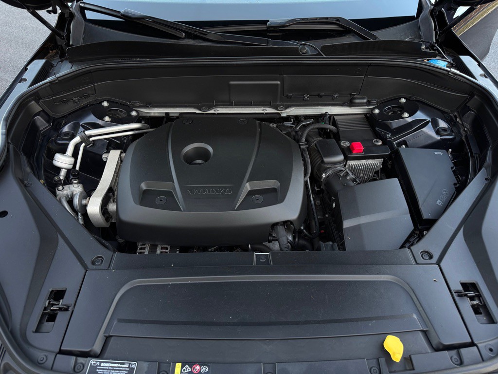 2016 Volvo XC90 Image 36