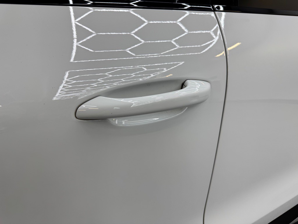 2019 Porsche Macan Image 17