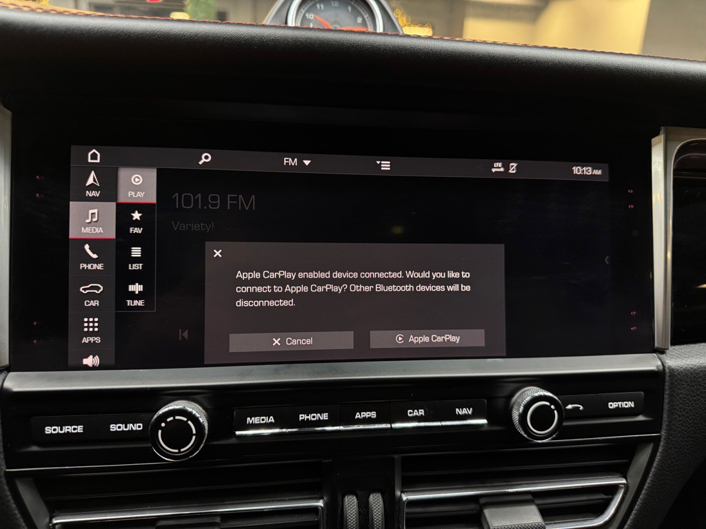 2019 Porsche Macan Image 34