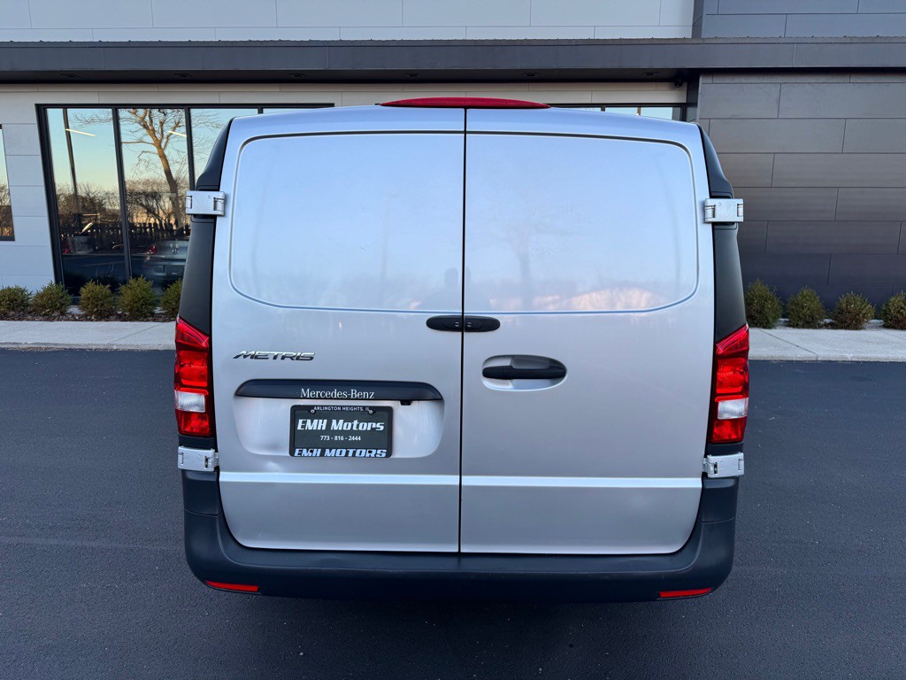 2020 Mercedes-Benz Metris Image 12