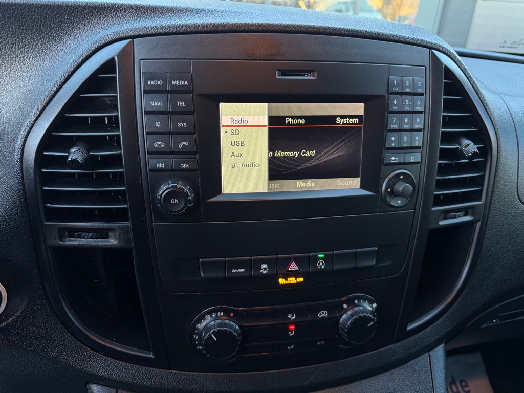 2020 Mercedes-Benz Metris Image 25