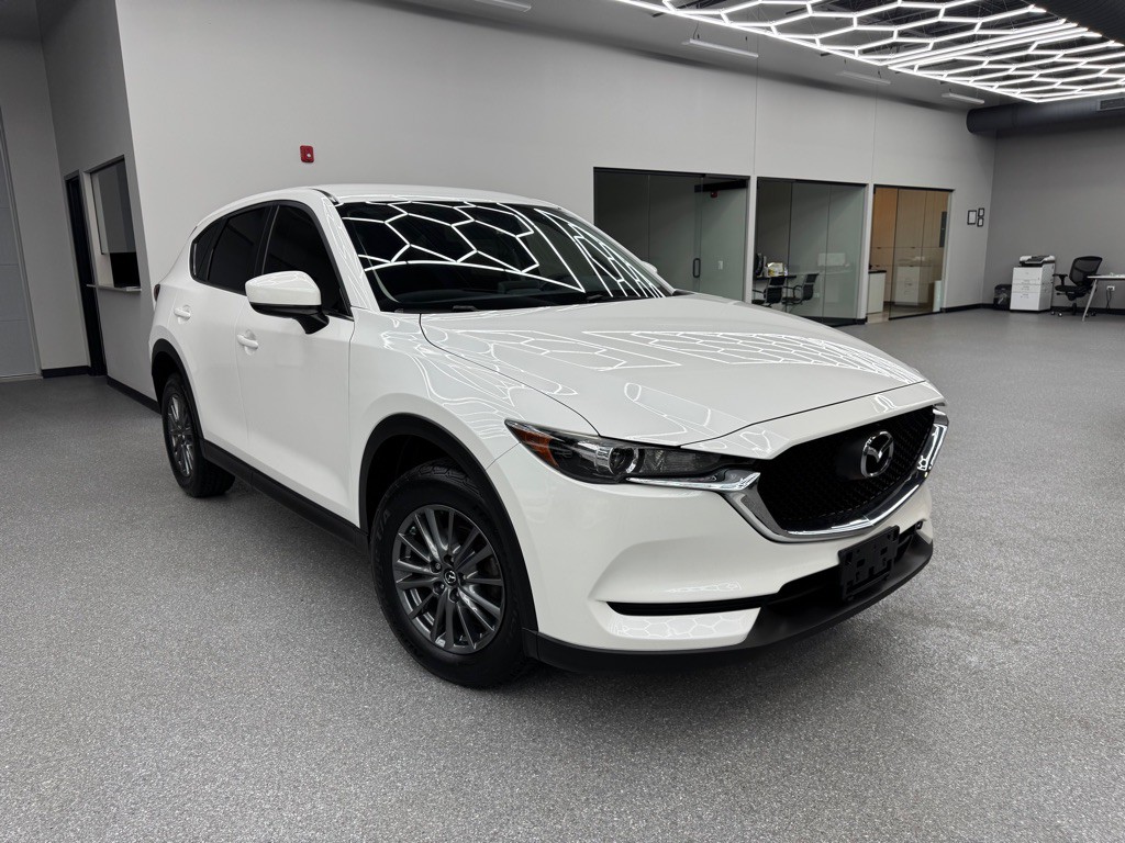 2017 Mazda CX-5 Image 1