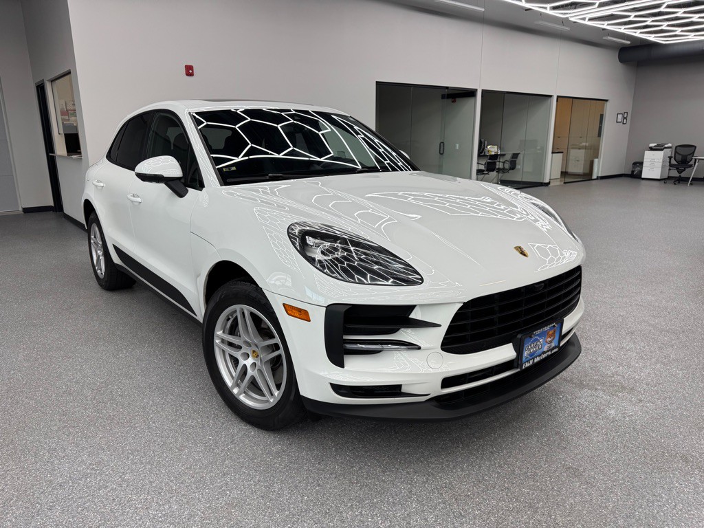 2019 Porsche Macan Image 1