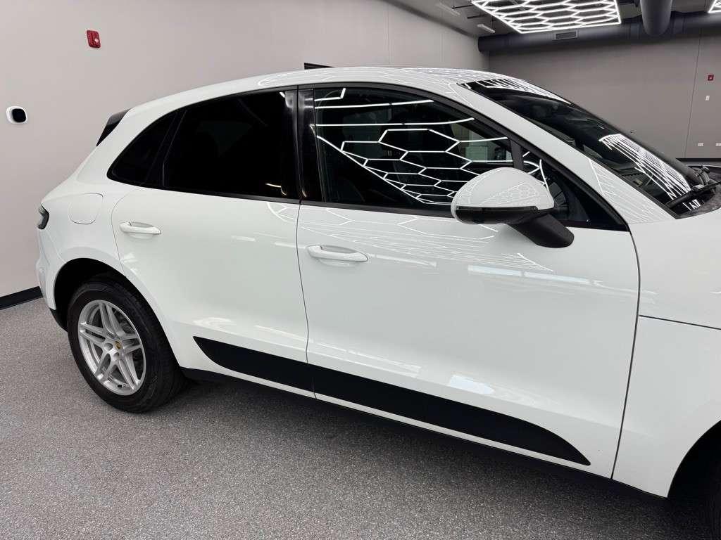2019 Porsche Macan Image 3