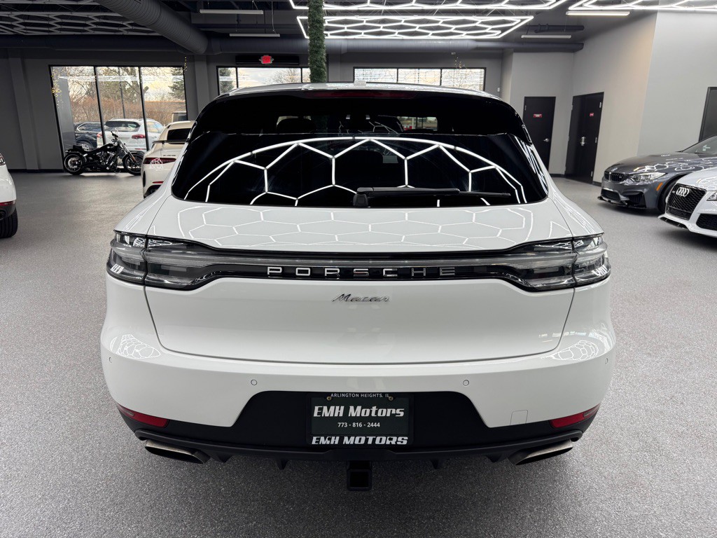 2019 Porsche Macan Image 12