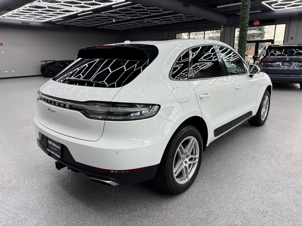 2019 Porsche Macan Image 14
