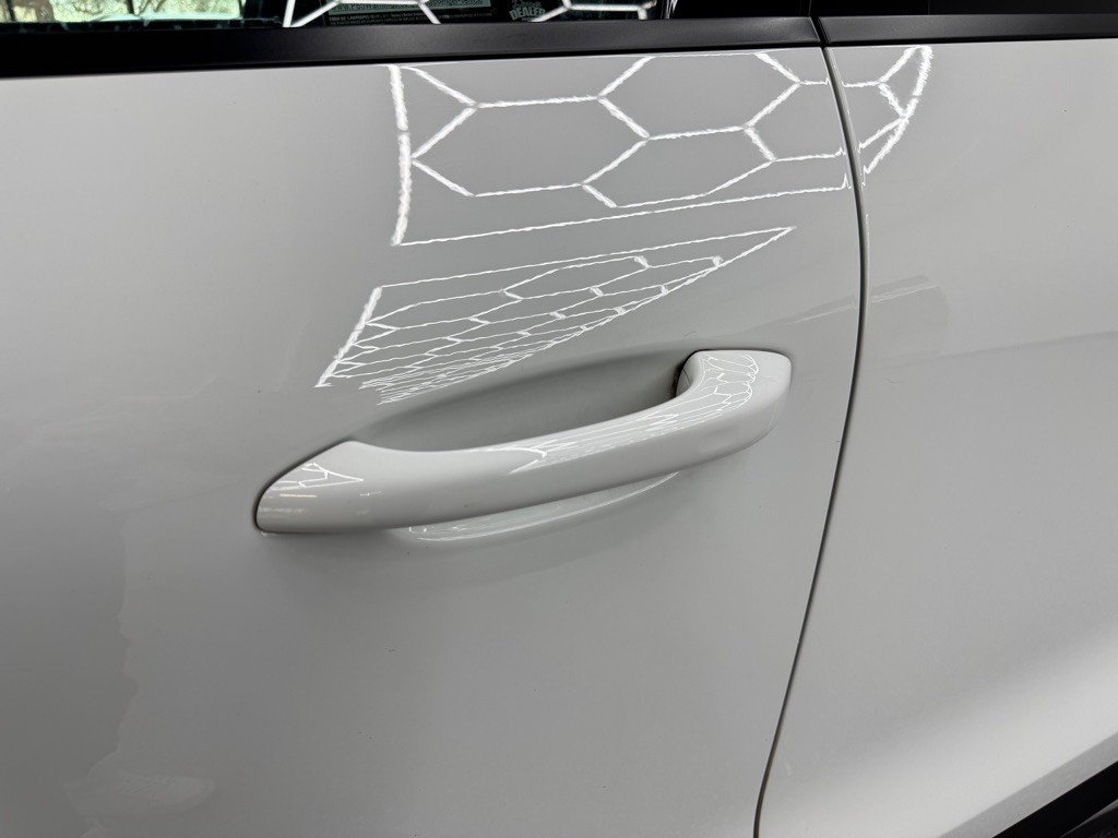 2019 Porsche Macan Image 15