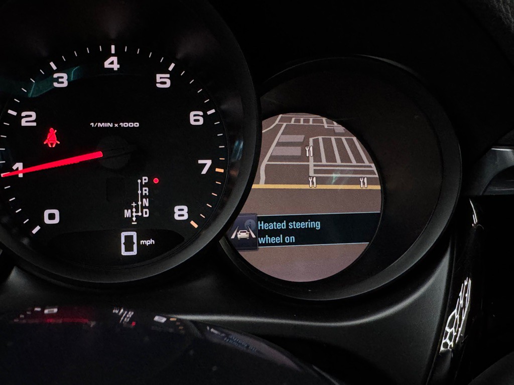 2019 Porsche Macan Image 43