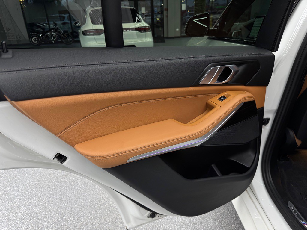 2021 BMW X5 Image 25