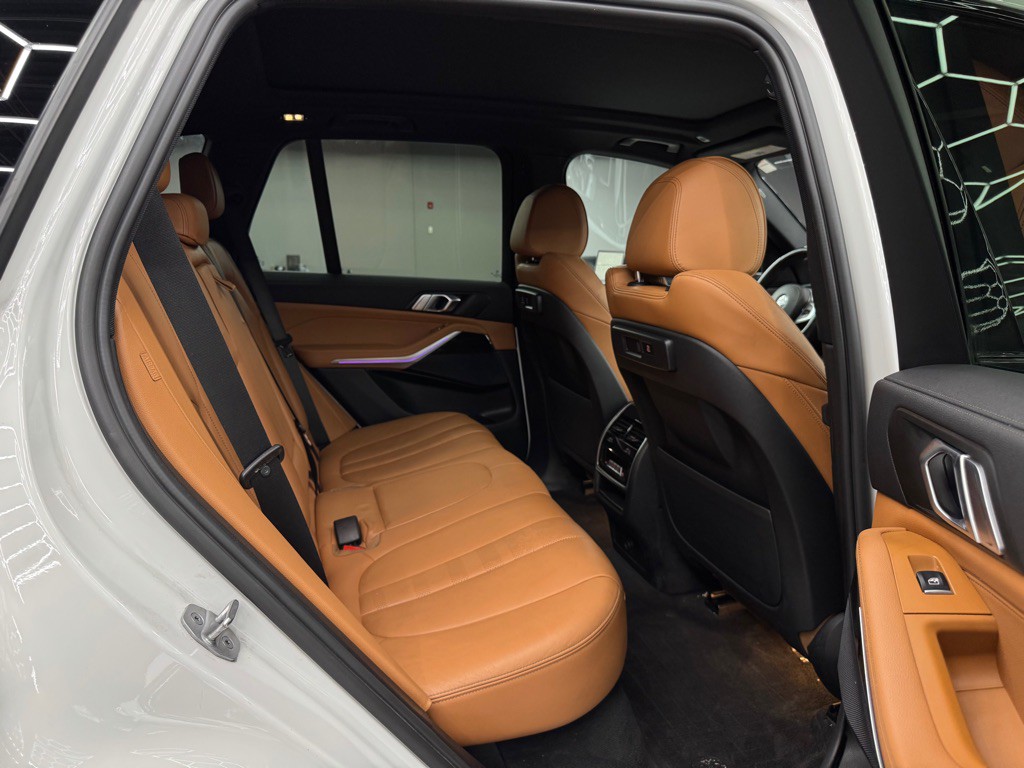 2021 BMW X5 Image 31