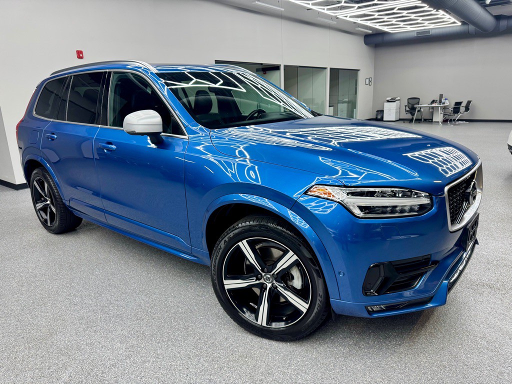 2019 Volvo XC90 Image 2