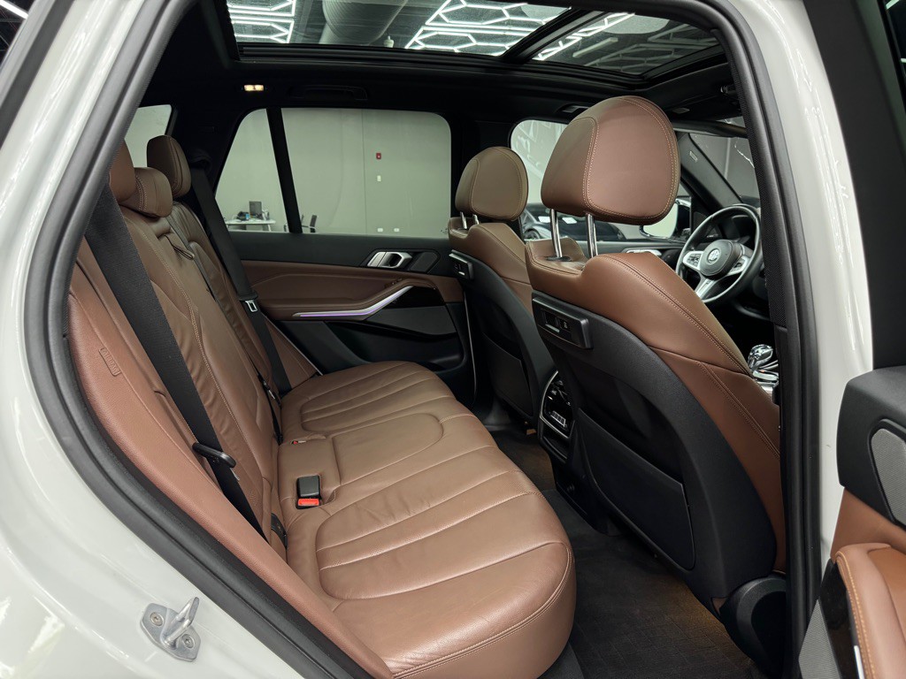 2019 BMW X5 Image 27