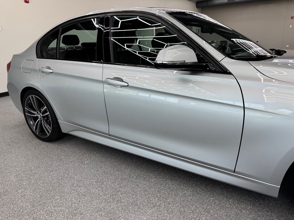 2016 BMW 3 Series Image 4