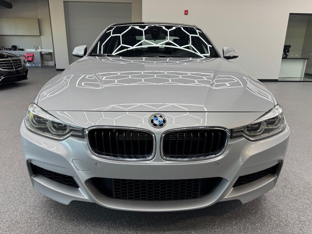 2016 BMW 3 Series Image 6