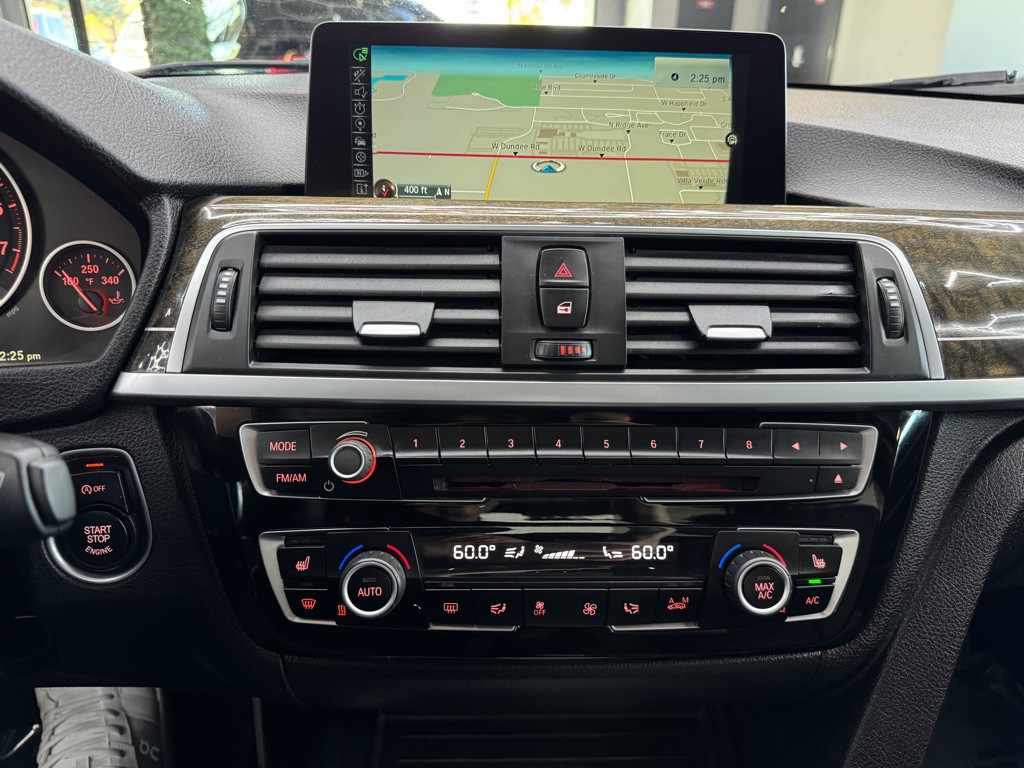 2016 BMW 3 Series Image 35