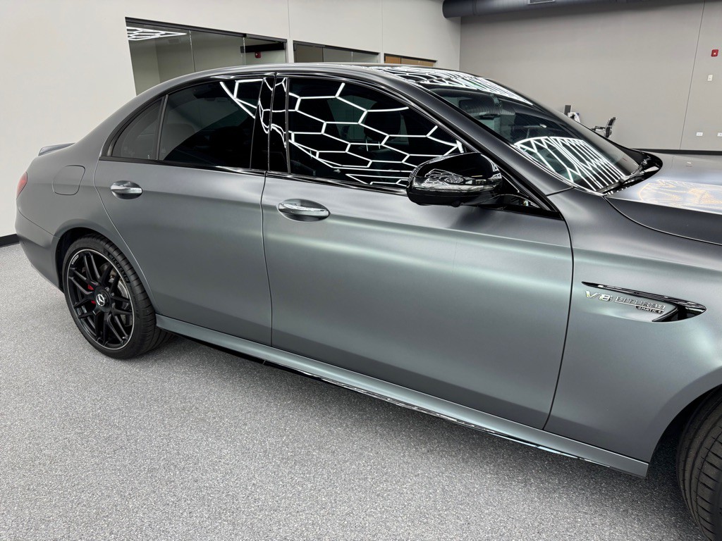 2021 Mercedes-Benz E-Class Image 3