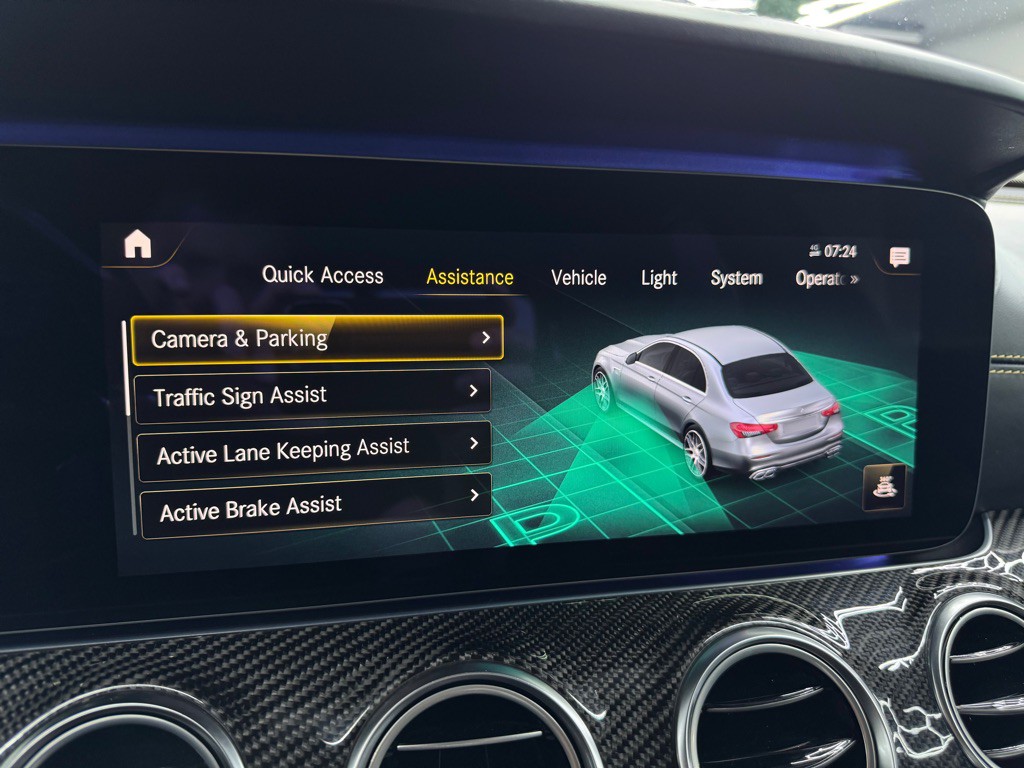 2021 Mercedes-Benz E-Class Image 50