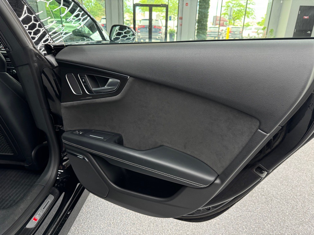 2016 Audi S7 Image 31