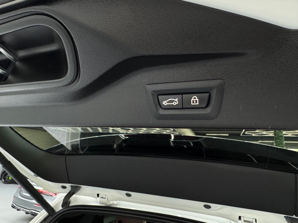 2019 BMW X5 Image 23