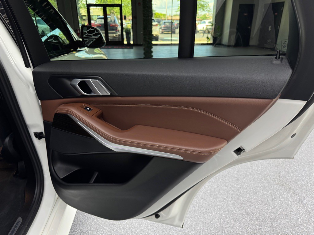 2019 BMW X5 Image 24