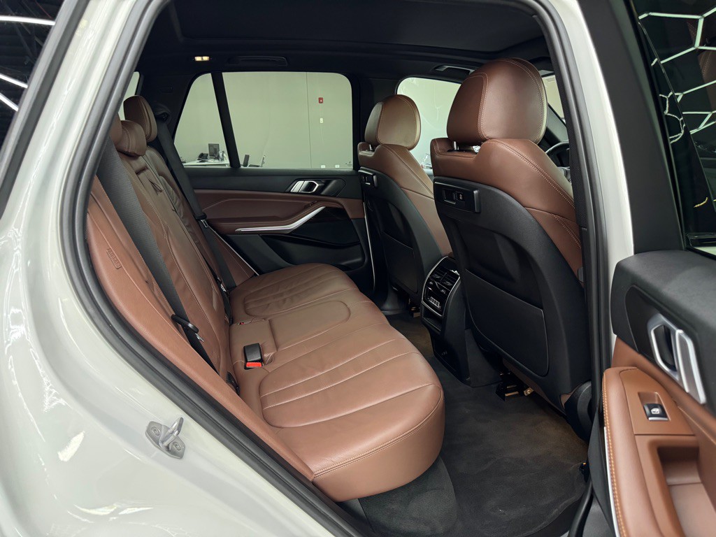 2019 BMW X5 Image 25