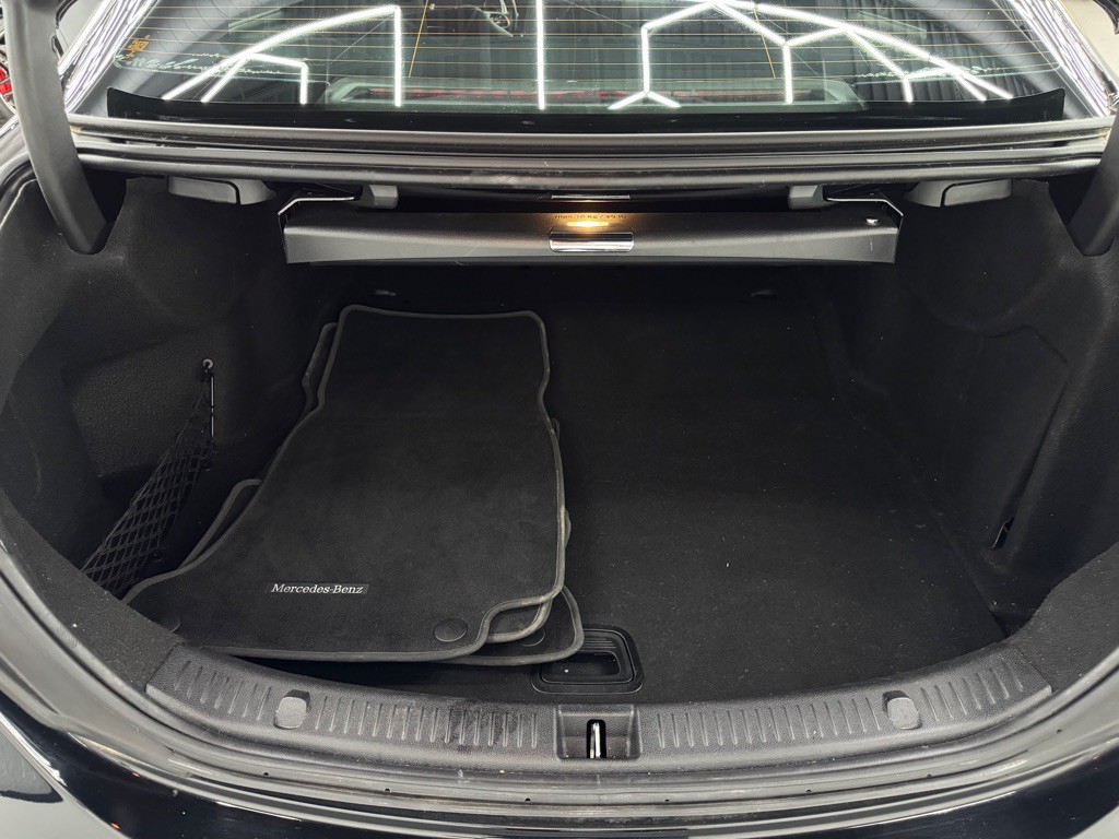 2019 Mercedes-Benz E-Class Image 25