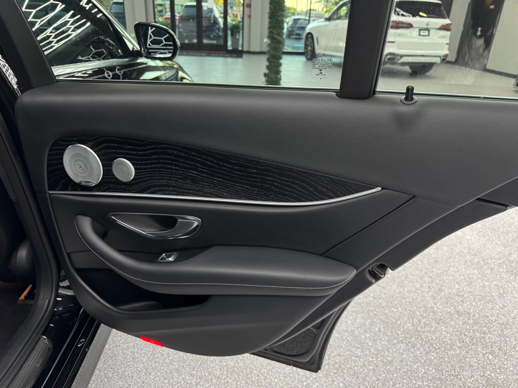 2019 Mercedes-Benz E-Class Image 27