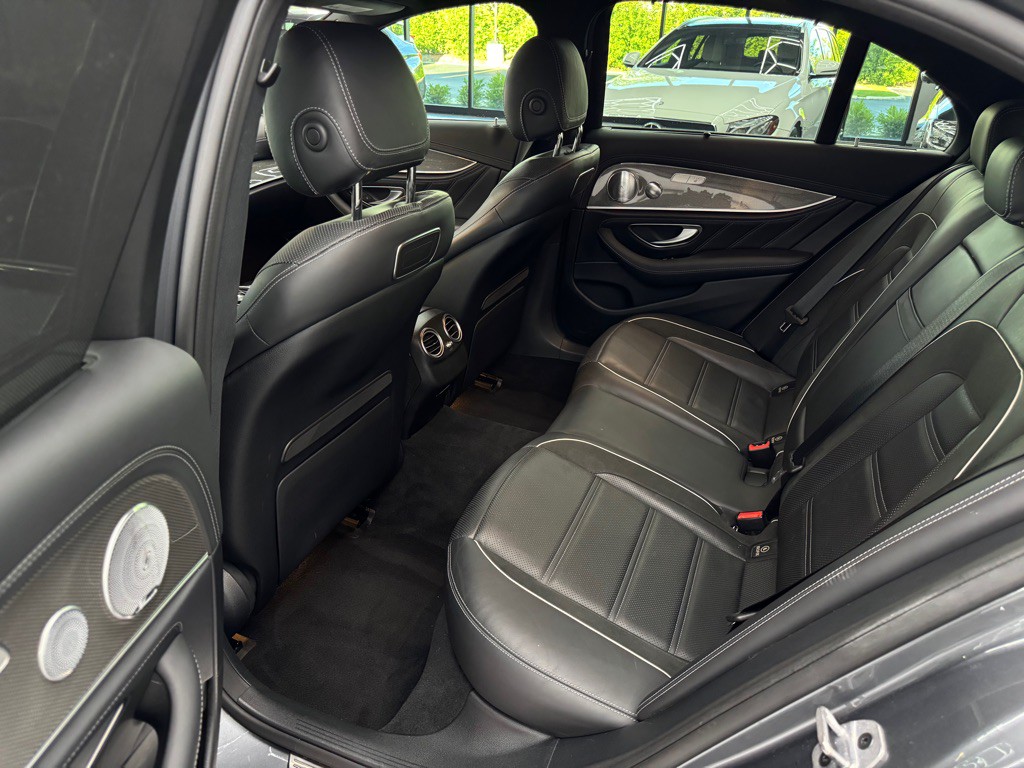 2019 Mercedes-Benz E-Class Image 32