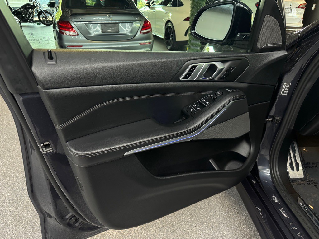 2019 BMW X5 Image 16