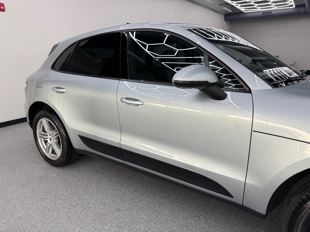 2020 Porsche Macan Image 3