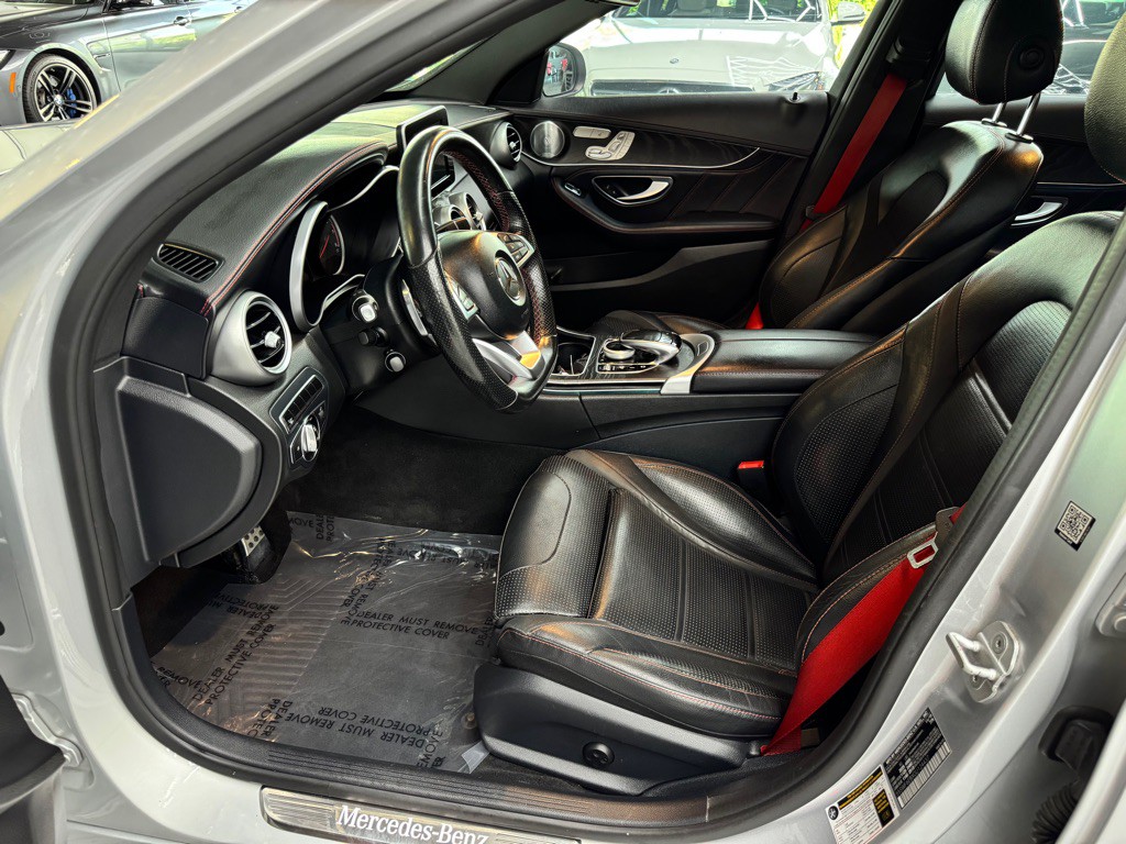 2016 Mercedes-Benz C-Class Image 18