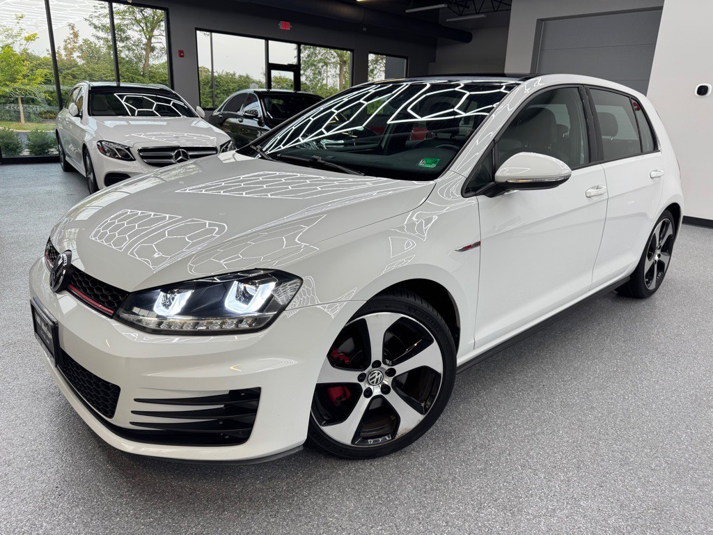 2015 Volkswagen GTI Image 6
