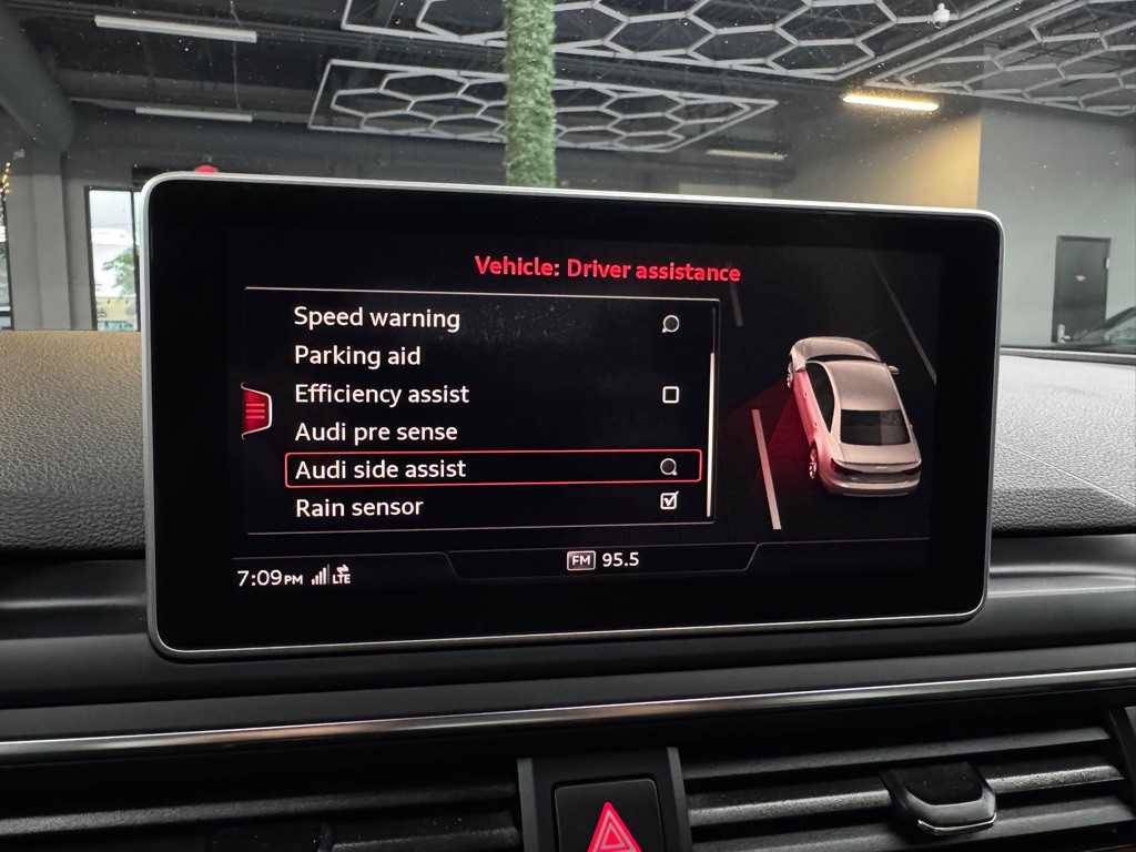 2019 Audi A4 Image 38