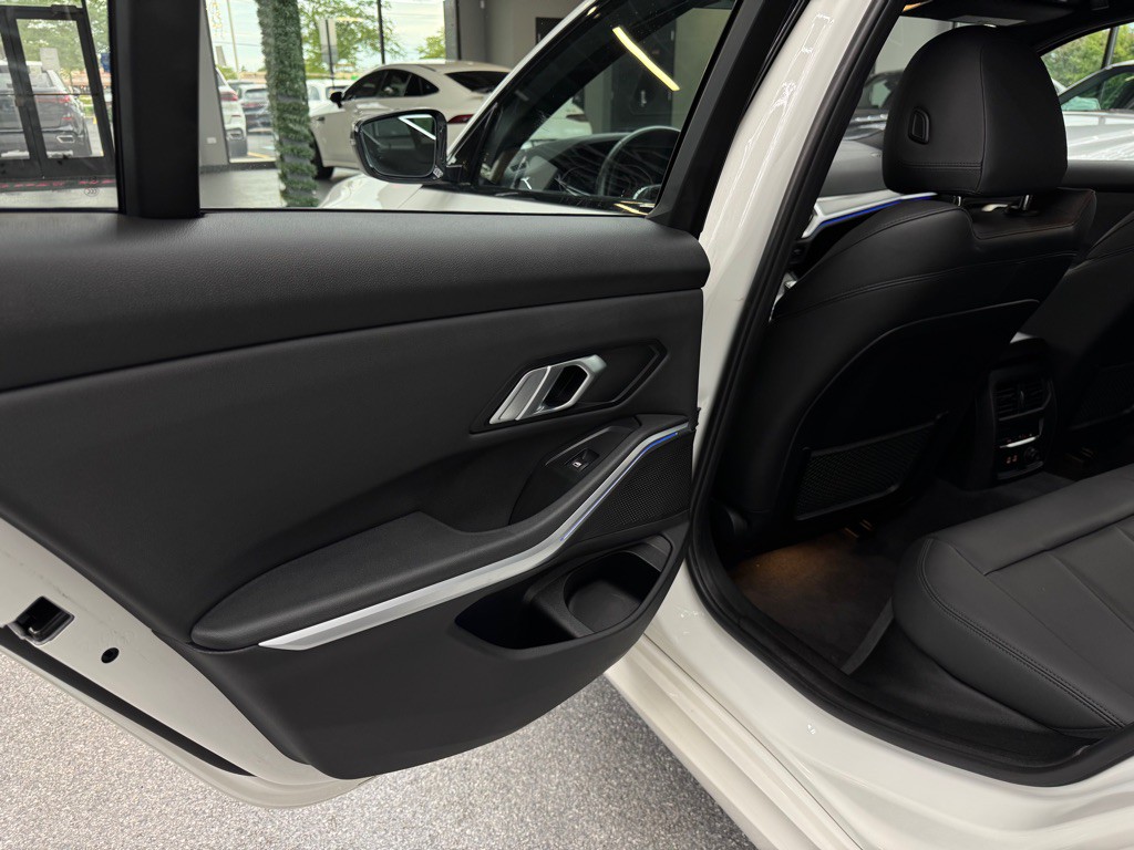 2020 BMW 3 Series Image 22