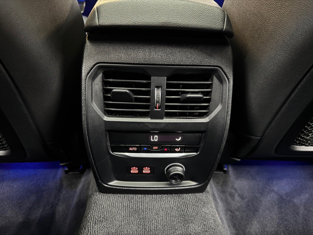 2020 BMW 3 Series Image 32