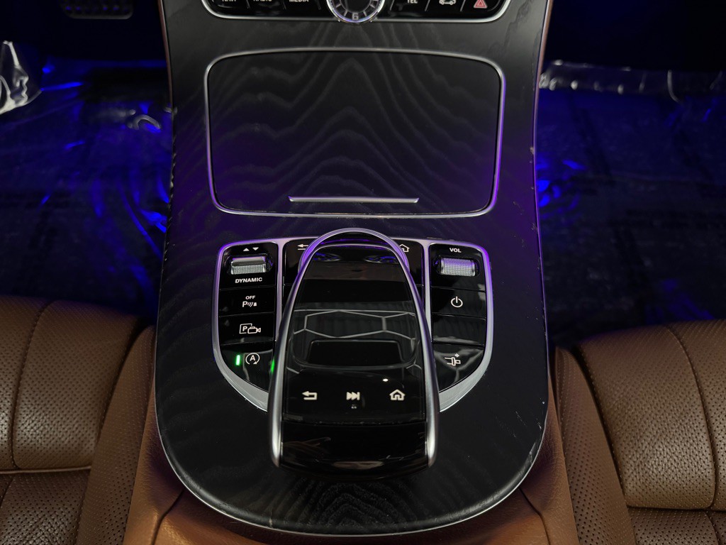 2019 Mercedes-Benz E-Class Image 44
