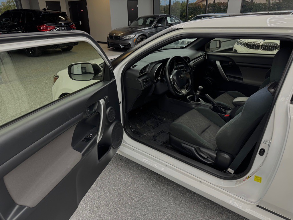 2013 Scion tC Image 14