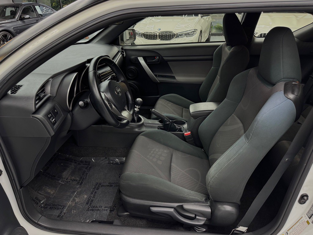 2013 Scion tC Image 16