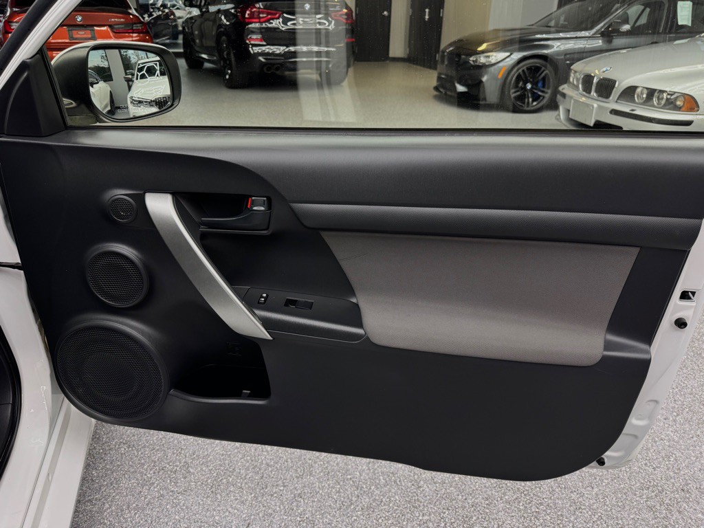 2013 Scion tC Image 19
