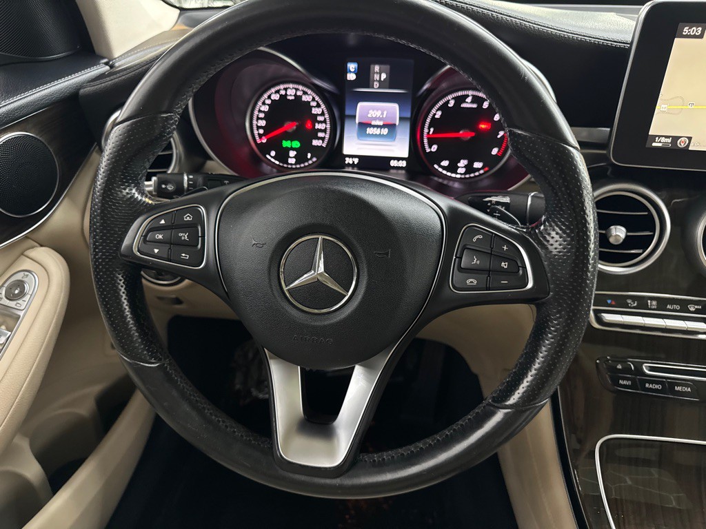 2016 Mercedes-Benz GLC-Class Image 23