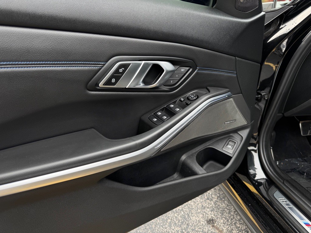 2020 BMW 3 Series Image 16