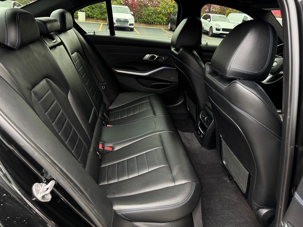 2020 BMW 3 Series Image 25